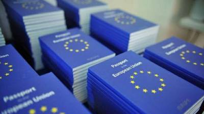 Украинцы стали одними из лидеров по количеству видов на жительство в ЕС - lenta.ua - Сирия - Гонконг - Турция - Сербия - Алжир - Марокко - Албания