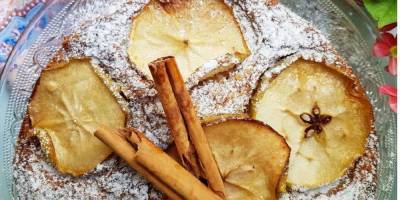 С медом, орехами и белым изюмом. Как приготовить ароматный кекс из зеленых яблок - nv.ua - Белоруссия