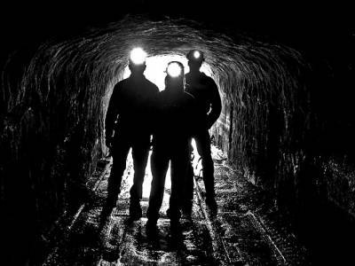В Кузбассе из-за выброса метана обрушилась шахта, погибли горняки - rosbalt.ru - Ленинск-Кузнецкий