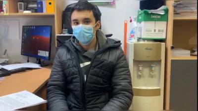 Блогер - Блогер заплатит 500 рублей за поездку голым на капоте машины по центру Петербурга - piter.tv - Ленинградская обл. - Санкт-Петербург