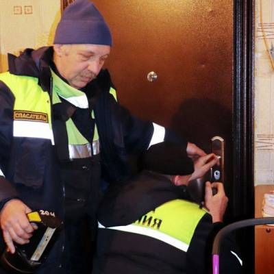 В Кемерове спасатели помогли госпитализировать 89-летнюю женщину - gazeta.a42.ru