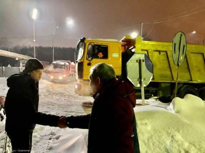 Владимир Бурмистров - Бурмистров проконтролировал ночной вывоз снега с улиц Рязани - 7info.ru - Рязань