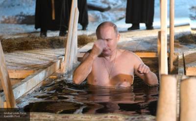 Владимир Путин - Дмитрий Песков - Купание Путина в ледяной проруби сильно впечатлило жителей Великобритании - newinform.com - Россия - Англия