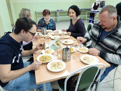 «Дома едим то же самое»: родители липецких учеников оценили школьное питание - lipetskmedia.ru - Москва - Липецк