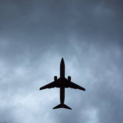 Пассажирку рейса "Мурманск-Москва", закурившей в самолете, выписали огромный штраф - radiomayak.ru - Москва - Мурманск - Петрозаводск