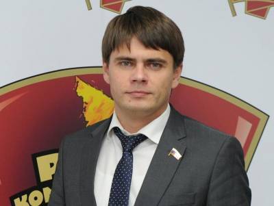 Михаил Боярский - Сергей Боярский - Депутат и сын Боярского, призвал молодежь думать о своем будущем, а не о стране - sobesednik.ru