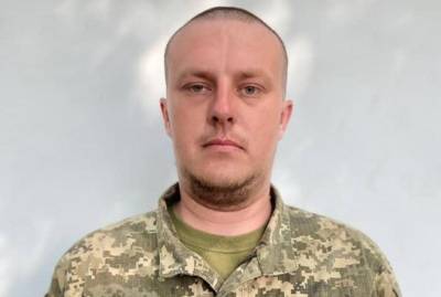 В связи с гибелью в Донбассе военного на здании Николаевского облсовета приспущен флаг - kp.ua - Луганская обл. - Николаев