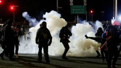 Джо Байден - «Байден, проваливай!» — протестные акции разгораются в крупнейших штатах США - 5-tv.ru - США - Вашингтон