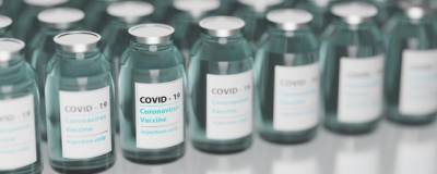 Юрий Кобзев - В Ростовской области прививку от COVID-19 сделали 3305 человек - runews24.ru - Ростовская обл.