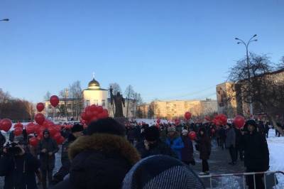 Алексей Навальный - Мария Захарова - Сергей Собянин - Навсегда перечеркнет дорогу в нормальный мир: чем грозит участие в незаконных митингах - infox.ru - Москва