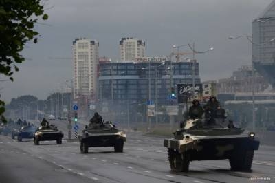 Алексей Навальный - Военная бронетехника уже в Москве: появилось видео, что происходит в России накануне митингов за Навального - agrimpasa.com - Москва