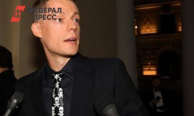 Алексей Навальный - Юрий Дудя - Юрия Дудя заметили на митинге во Владивостоке: шутка или нет? - fedpress.ru - Владивосток