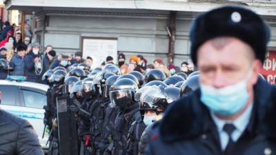 Владимир Соловьев - Участник незаконной акции во Владивостоке набросился на полицейского - nation-news.ru - Приморье край - Владивосток