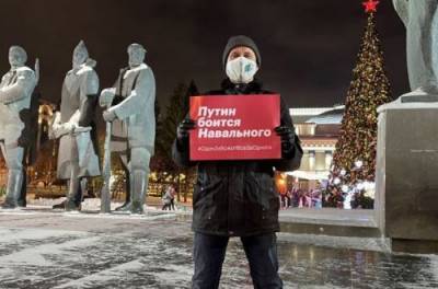 Алексей Навальный - Против Путина. За Навального? По России котится волна убигающих от силовиков митингов. ВИДЕО - from-ua.com - Якутск - Хабаровск - Владивосток