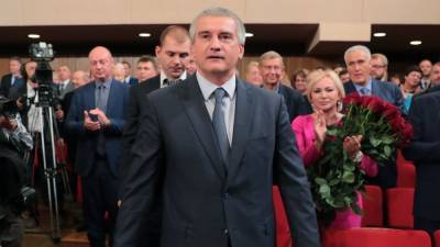 Сергей Аксенов - Глава Крымской республики Аксенов вакцинировался от коронавируса - politros.com - Крым