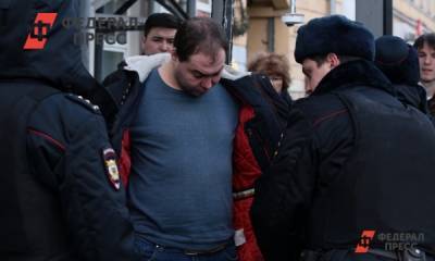 Алексей Навальный - Сергей Волков - Глава общественной палаты Красноярска пострадал на митинге - fedpress.ru - Красноярск