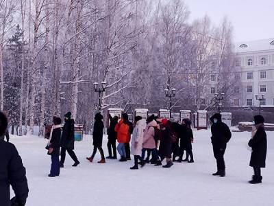 Алексей Навальный - В ХМАО по итогам митингов в поддержку Навального в полицию доставлено 11 человек - znak.com - Москва - Сургут - Югра - Нижневартовск