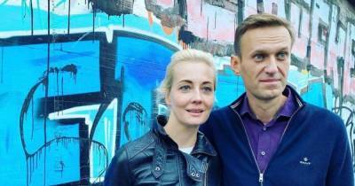 Алексей Навальный - Юлий Навальная - Юлия Навальная - Жену Навального задержали на митинге и поместили в автозак - tsn.ua - респ. Саха