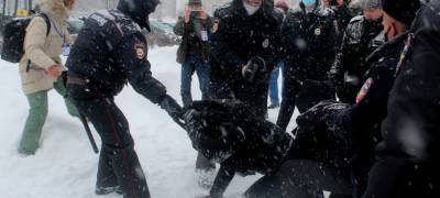 Алексей Навальный - Несанкционированный митинг в поддержку Навального прошел в столице Карелии (ФОТО) - stolicaonego.ru - Петрозаводск - республика Карелия