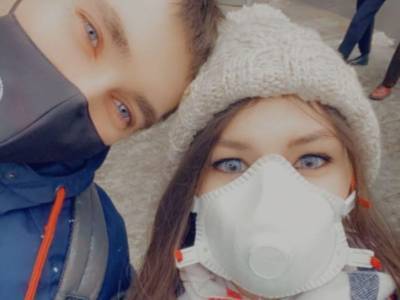 Владимир Путин - Модель из эротического календаря Путину вышла на митинг за Навального - sobesednik.ru - Москва