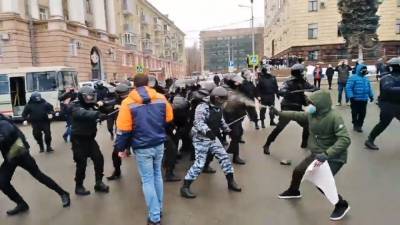 Несанкционированная акция в Липецке закончилась "уголовкой" - lipetskmedia.ru - Липецк