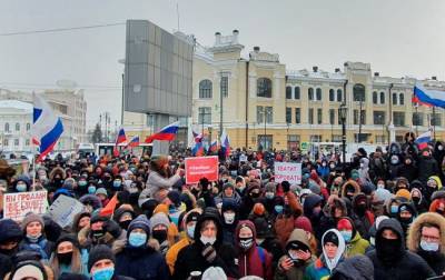 Алексей Навальный - «Ледовое побоище» на Урале и жесткие задержания по всей стране: Россия вышла на протесты - agrimpasa.com - Екатеринбург - Уфа - Омск