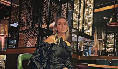Светлана Лобода - Alexander Macqueen - Лобода с расставленными ногами ошеломила кадрами в баре: "Люди уходили с шоу и их тошнило" - sport.politeka.net