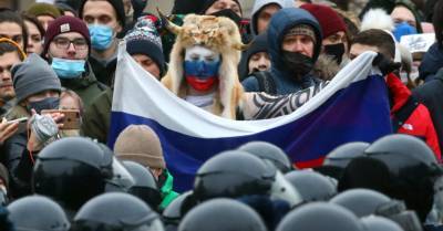 Юлий Навальный - В России прошли акции в поддержку Навального: десятки городов, тысячи протестующих - rus.delfi.lv - Москва