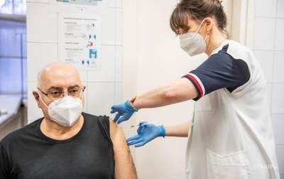 Американец умер вскоре после вакцинации от COVID-19 - korrespondent.net - шт. Калифорния