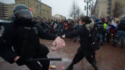 Алексей Навальный - СК после акции протеста в Москве возбудил уголовные дела - svoboda.org - Москва