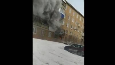 Многодетная мать спасла пятерых соседских детей из полыхающей квартиры - vesti.ru - Пермский край