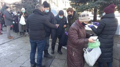 Голодные киевские пенсионеры: Мы хотим хлеба и мяса - riafan.ru - Киев