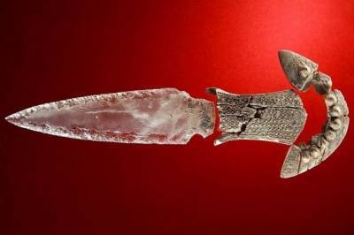 В Испании археологи нашли хрустальный кинжал возрастом 5 тысяч лет - zik.ua - Испания