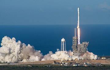 Компания SpaceX отправила в космос ракету с рекордным количеством спутников - charter97.org - США - шт.Флорида - Минск