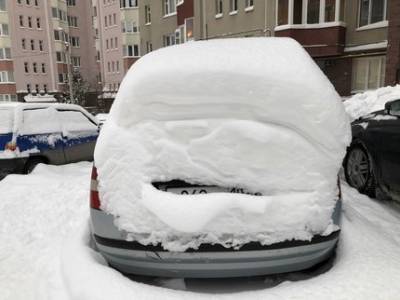 В Уфе после снегопада пострадали три автомобиля - ufatime.ru - Уфа - р-н Советский