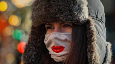 Впервые с ноября в РФ выявили меньше 20 тысяч случаев COVID-19 за сутки - 5-tv.ru - Москва - Санкт-Петербург - Московская обл. - Еврейская обл. - респ.Тыва - окр.Ненецкий