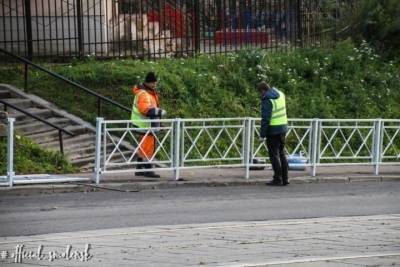 Смоленские власти объяснили установку новых заборов по ГОСТам - mk-smolensk.ru - Смоленск