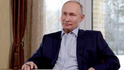Владимир Путин - Алексей Навальный - «Скучно, девочки» — Владимир Путин прокомментировал «расследование» Навального - 5-tv.ru
