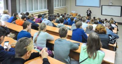 Виктор Садовничий - Вузы РФ могут вернуться к очному обучению в ближайшее время - m24.ru