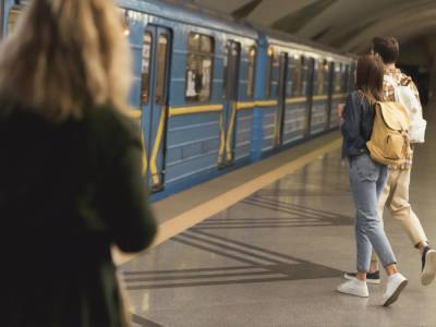 В Киеве частично закроют станцию метро "Харьковская" - gordonua.com - Киев