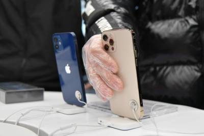 Павел Дуров - Названа главная опасность iPhone 12 для здоровья человека - m24.ru