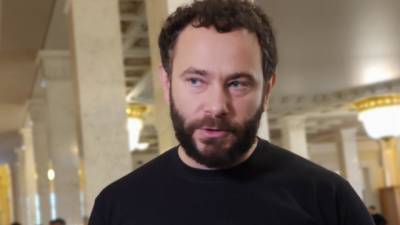 Владимир Зеленский - Дубинский заявил, что у "слуг народа" на фракции с участием Зеленского отберут гаджеты - ru.espreso.tv
