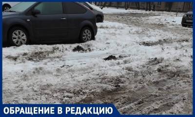 «Убрали снег вместе с детской песочницей»: москвичи рассказали о проблемах с сугробами - bloknot.ru - Москва