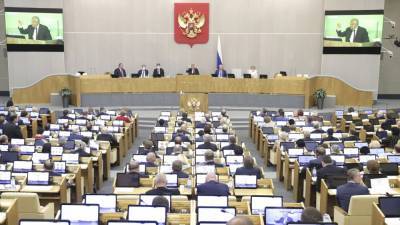 Дмитрий Вяткин - В Госдуме рассказали, как РФ будет защищать русскоязычное население в Прибалтике - riafan.ru - Эстония - Литва - Латвия