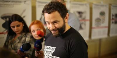 Владимир Зеленский - Александр Дубинский - Александр Корниенко - Владимир Александрович - Зеленский предложил Дубинскому выйти из фракции «Слуга народа» — Корниенко - sharij.net - США