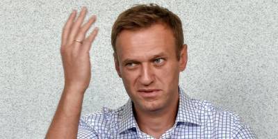 Алексей Навальный - Эксперт объяснил необходимость замены условного срока Навальному реальным - ruposters.ru