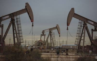 Джозеф Байден - Нефть дешевеет на фоне споров по поводу экономических стимулов в США - rbc.ua - США