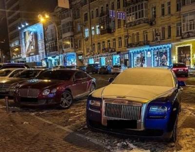 В столице на парковке заметили два роскошных авто - enovosty.com - Киев - Столица