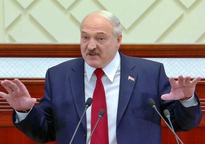 Александр Лукашенко - Александр Вольфович - Лукашенко предсказал, что Белоруссию будут продолжать «шатать и раскачивать» - newsland.com - Белоруссия