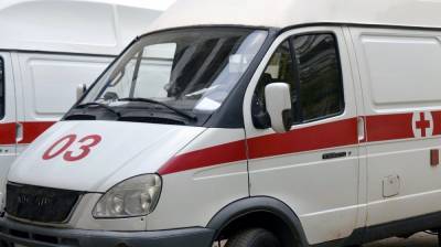 Воронежец упал на козырёк магазина - vestivrn.ru - Воронеж